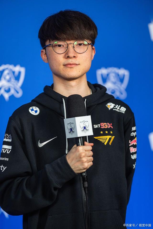 LLA赛后采访Faker：我觉得打游戏很有趣 再次和GEN交手很开心