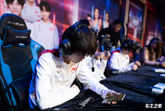 电竞比分网：“钞能力”制胜，沙特举办DOTA2比赛